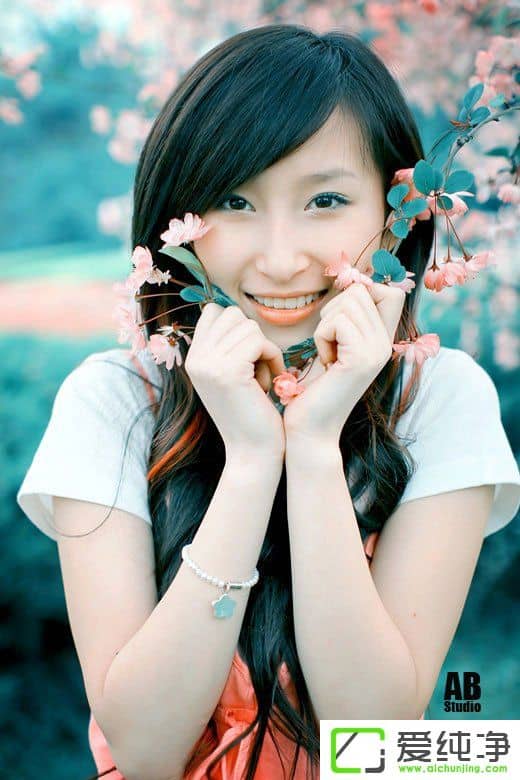 ����ɫ��ô�������ʹ��PS����Ƭ���ɰ���ɫ��